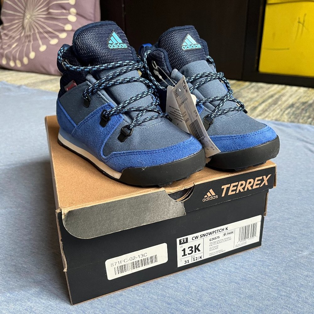Adidas CW Snowpitch K Boy's Blue Winter Shoes Size 13 toddler